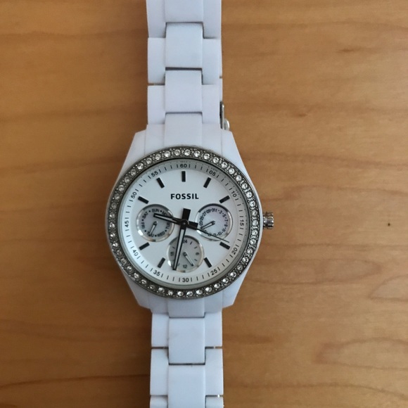 Fossil Watch - Picture 1 of 3